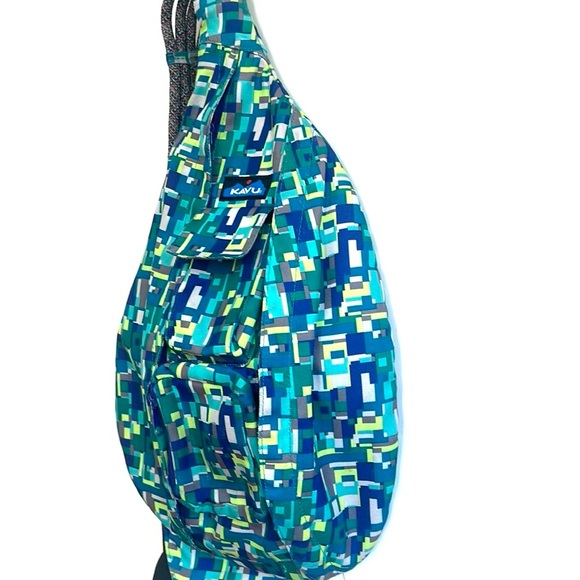 Kavu Geometric Rope Sling Nylon Block Print Backpack Crossbody Backpack EUC - Picture 5 of 13
